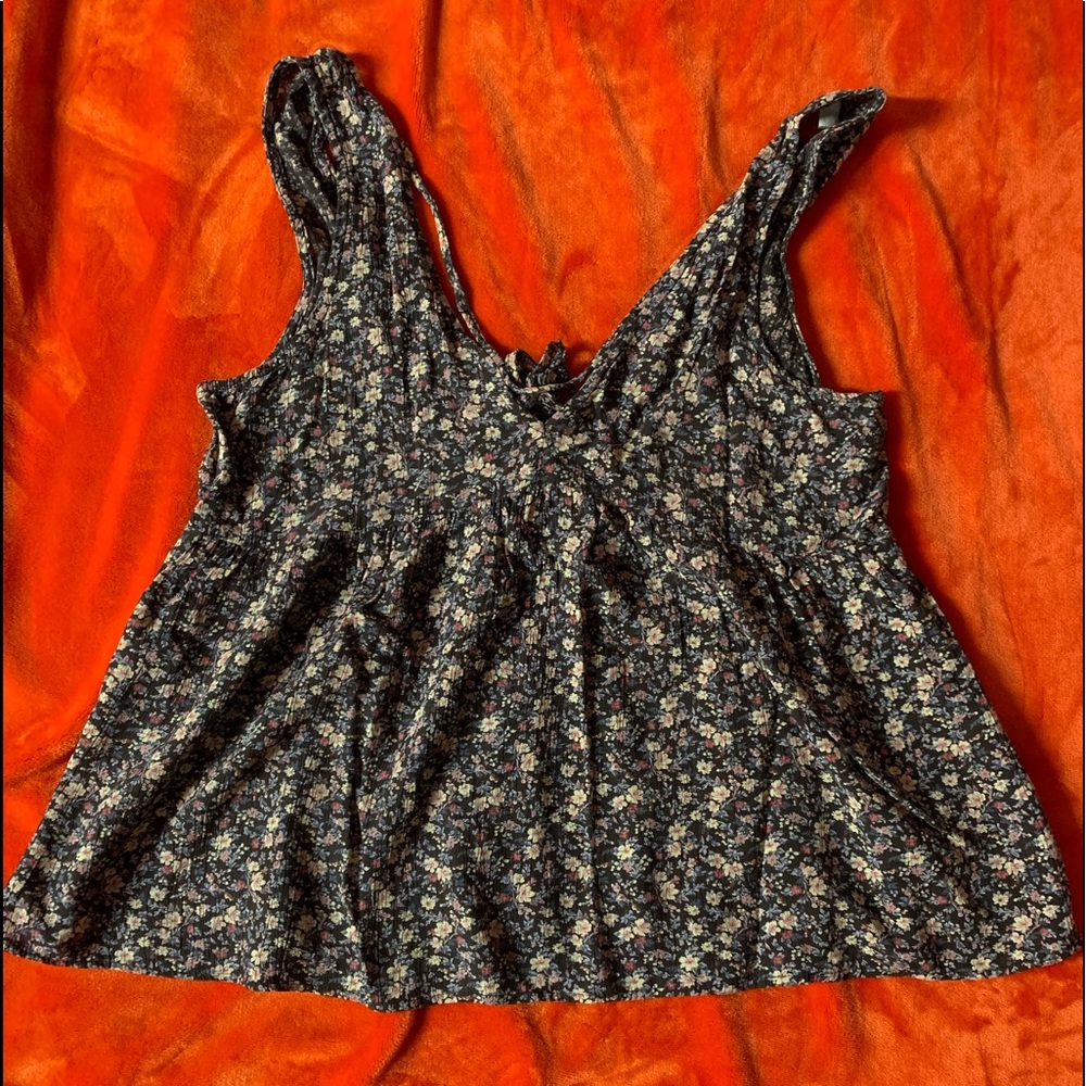 Floral tank top🌸